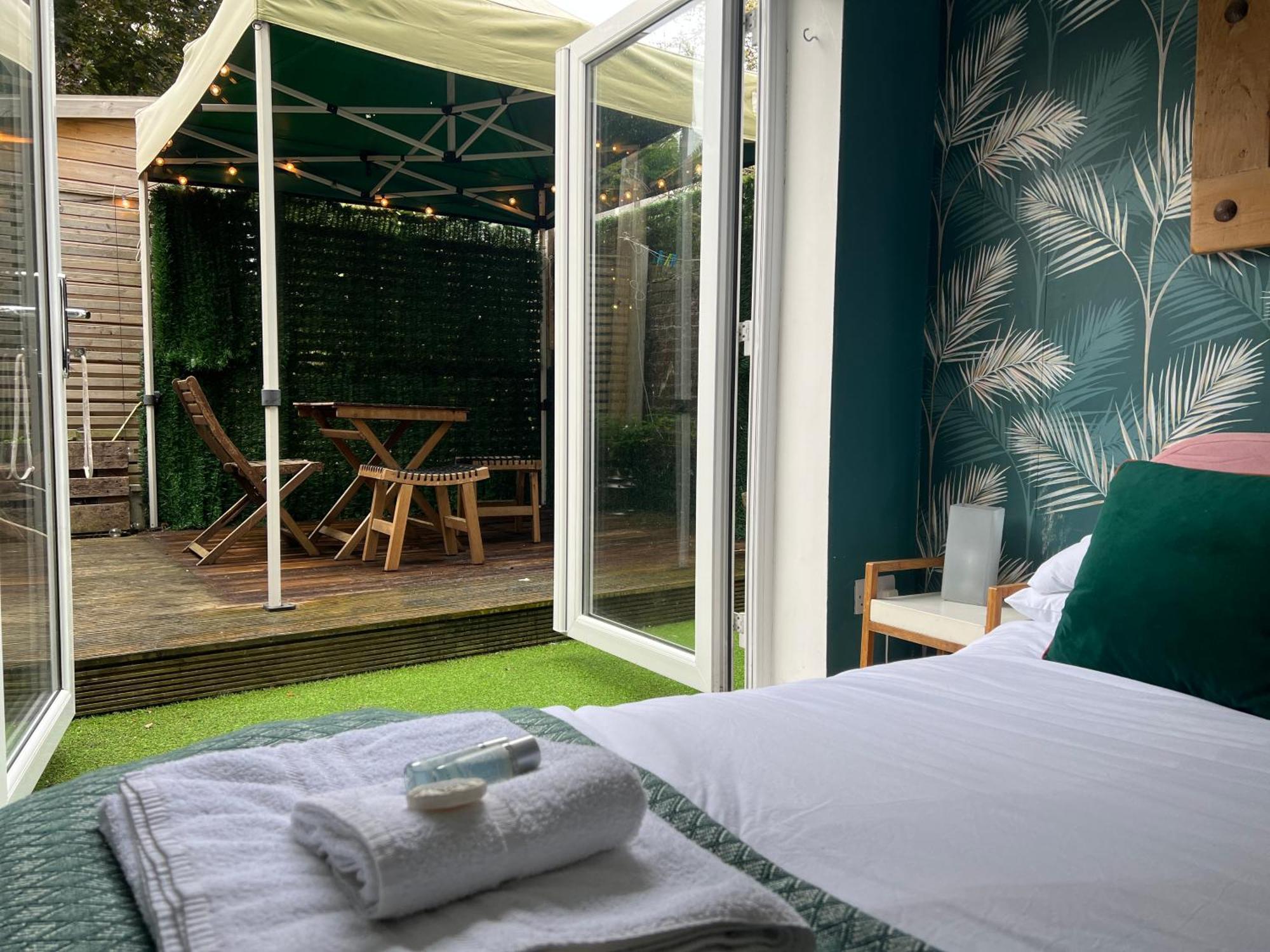 Stylish & Cosy Margate Escape With Hot Tub And Log Burner Dogs Welcome Esterno foto